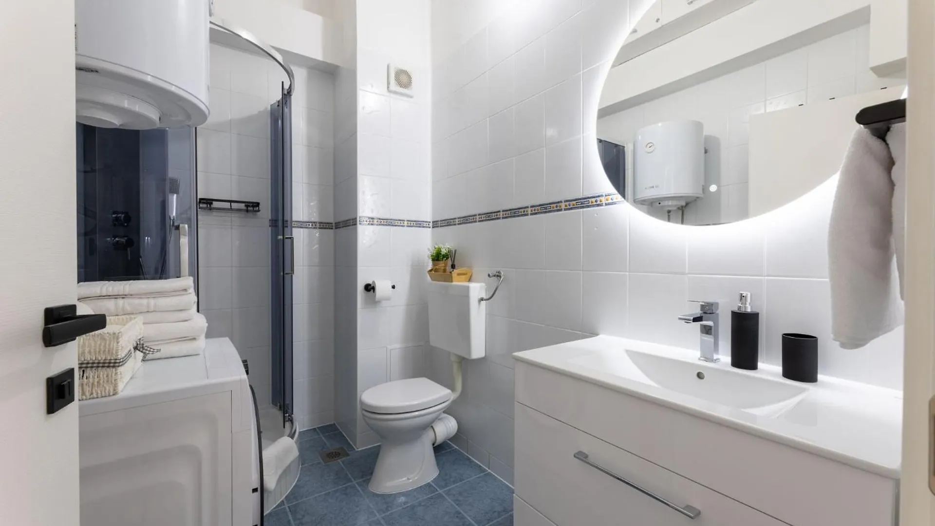 Apartment With A Sea View Kastela
