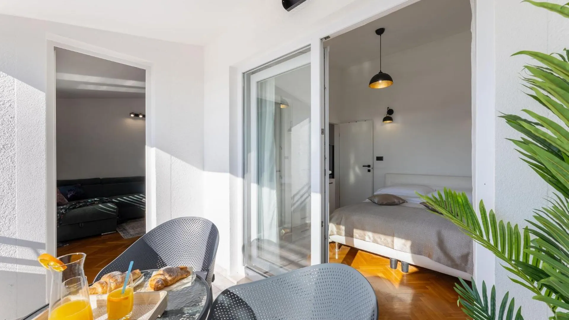 Apartment With A Sea View Kastela