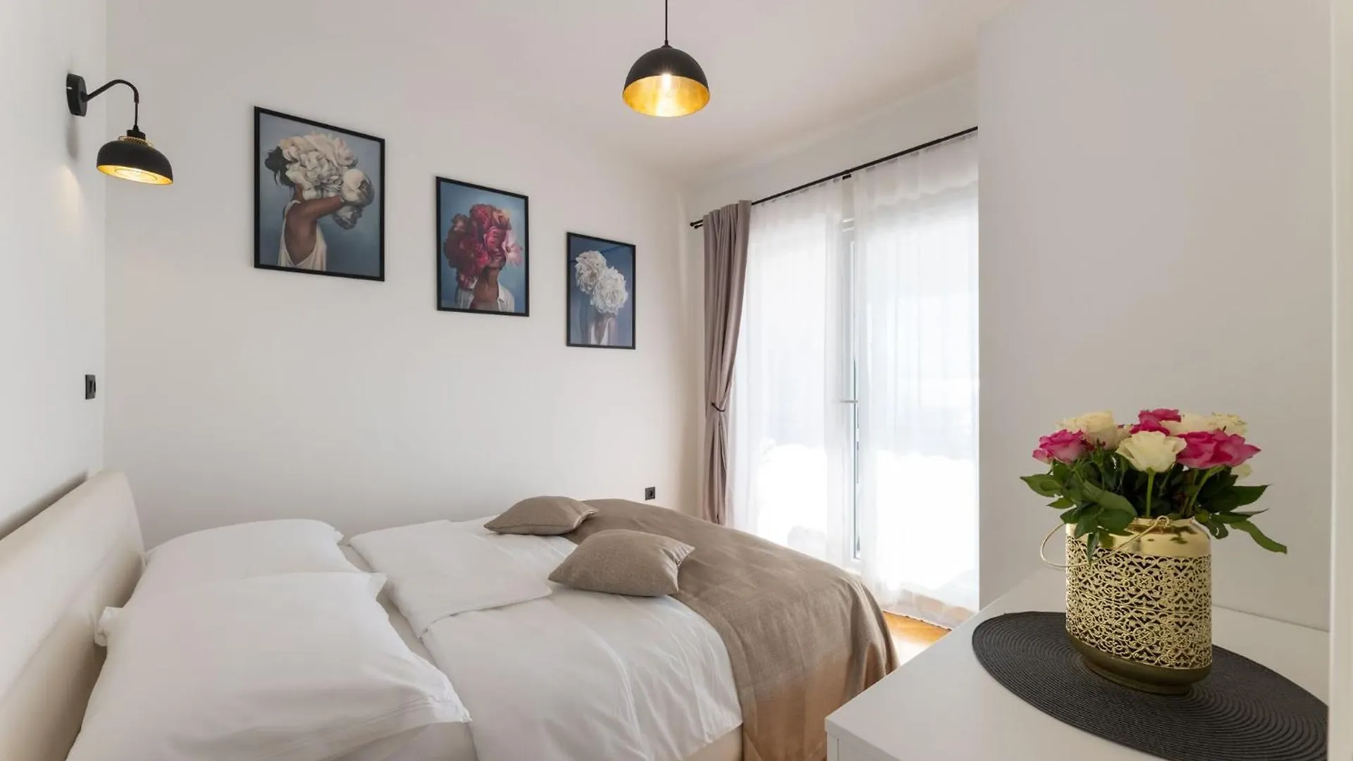 Apartment With A Sea View Kastela 0*,