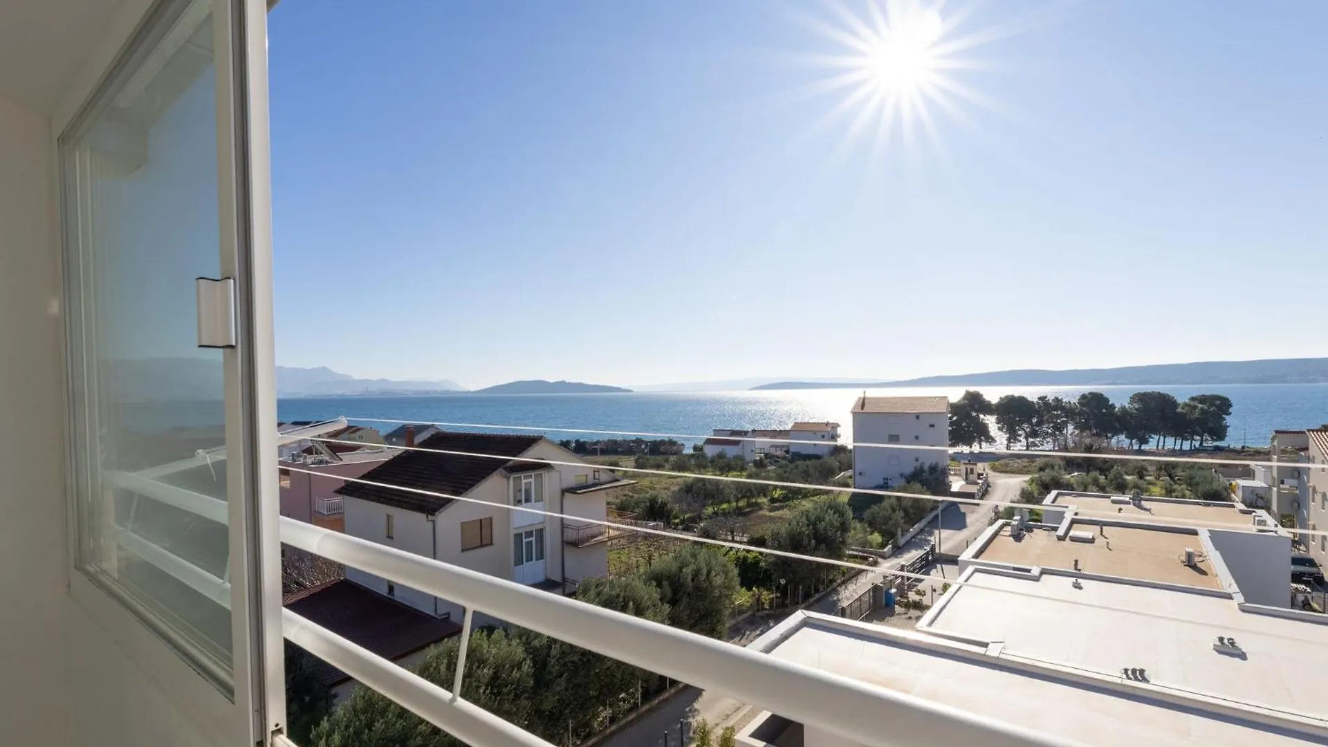 Apartment With A Sea View Kastela Croatia